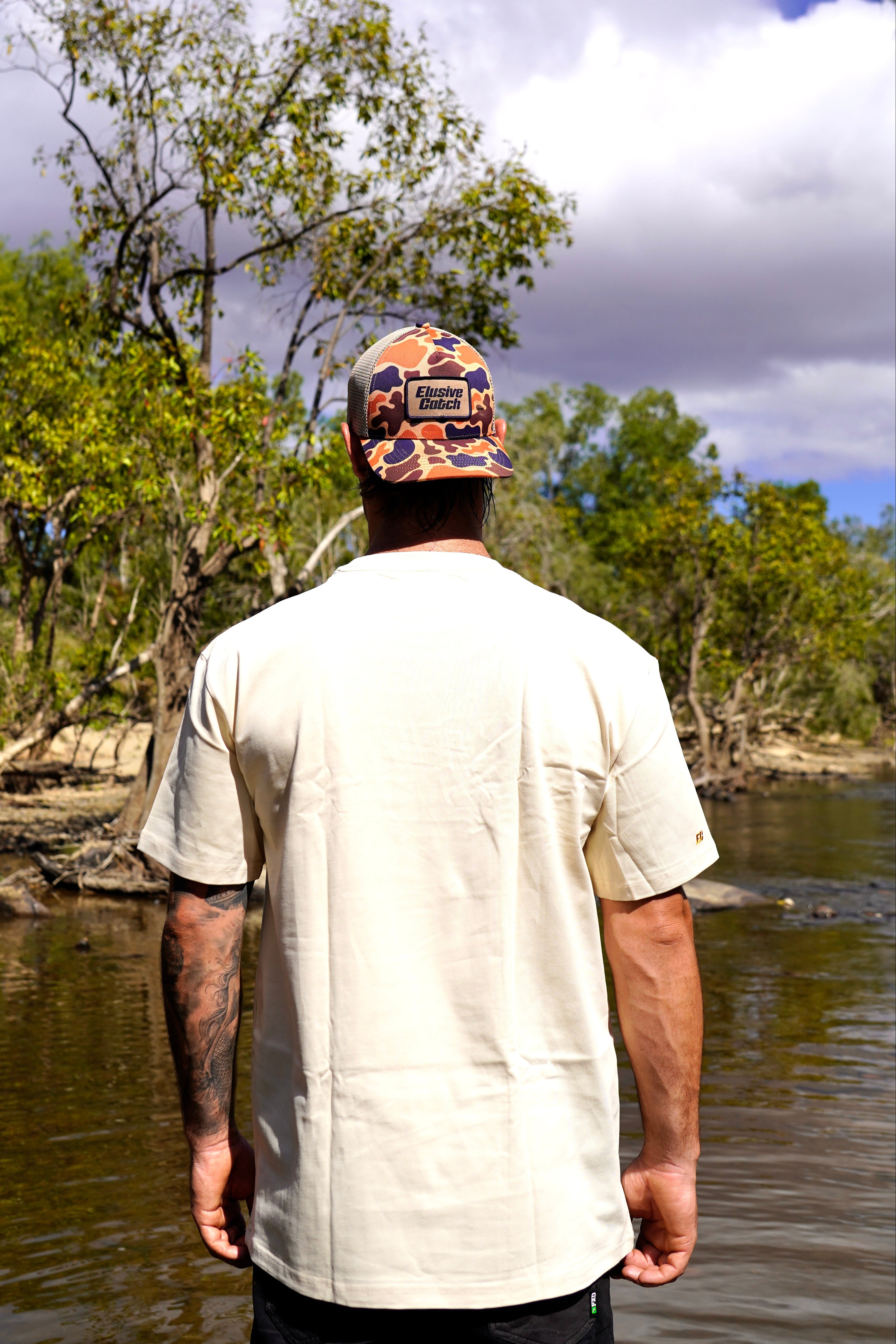 Elusive Core Embroidered Tee Sand